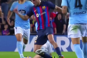 網(wǎng)友：8號球衣的傳承，正是巴薩薪火相傳的縮影！